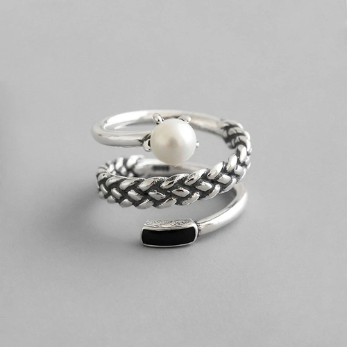 Silberner Ring mit Perle
