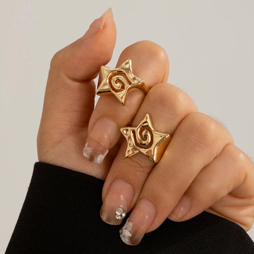 Anillo de estrella pentagonal de oro
