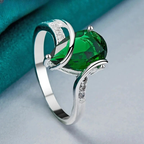 Ring Tropfenförmiger Zirkonia-Ring