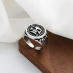 Ring mit gotischem Totenkopf-Ring