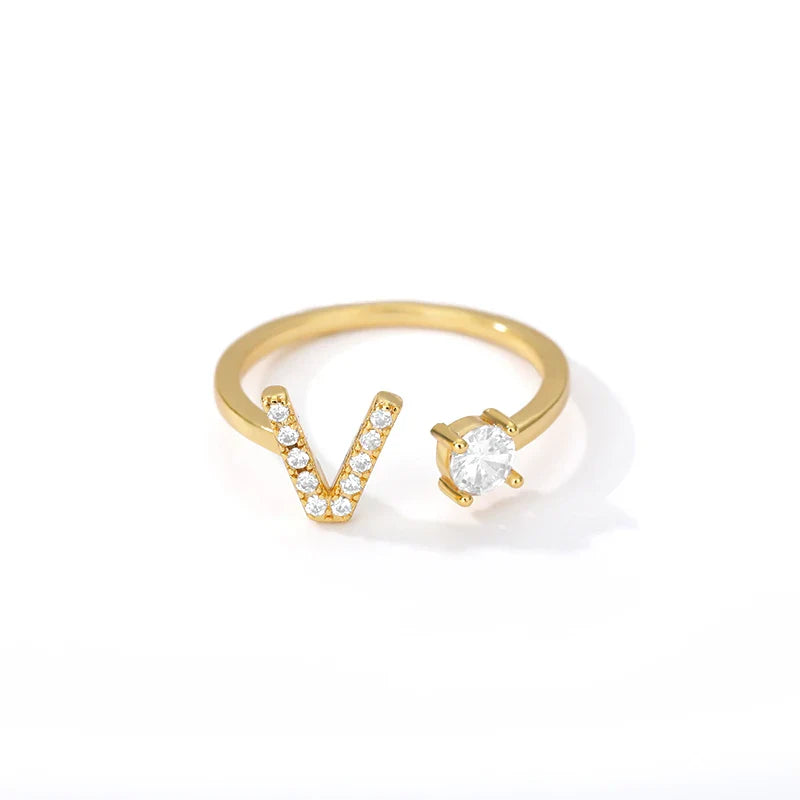 Personlig ring med initialen v