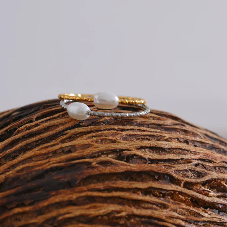Anello con perla d'acqua dolce