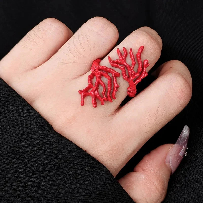 Ring aus Korallenästen