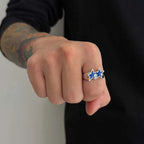 Öppen ring med dubbla stjärnor i retro streetwear-stil blå