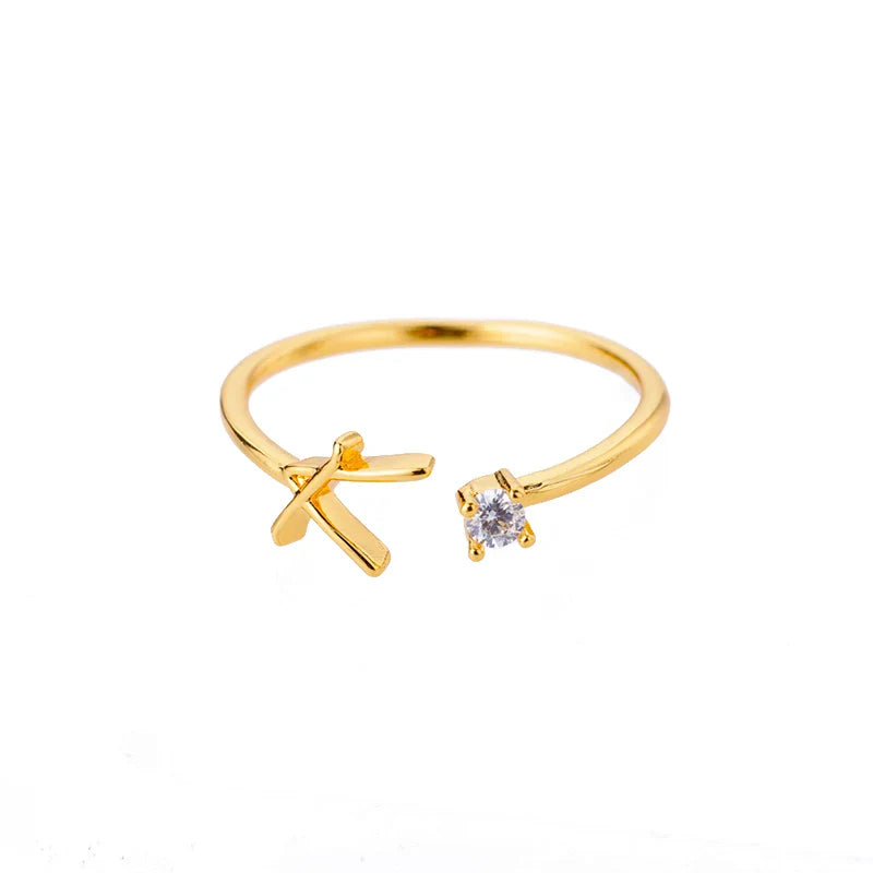 Bague fine pour femme personnalisée avec initiale v