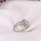Bague fleur avec cristaux multicolores