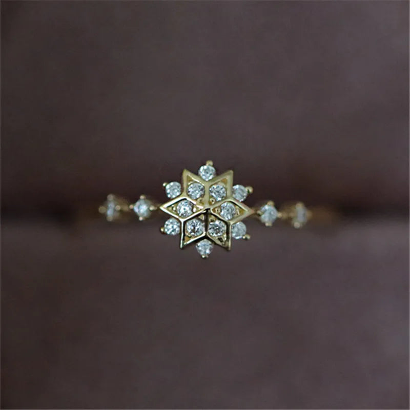 Damen Schneeflocken Ring Winter Gold