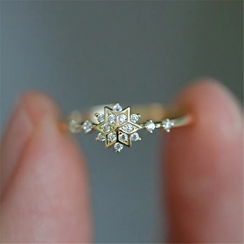 Damen Schneeflocken Ring Winter Gold