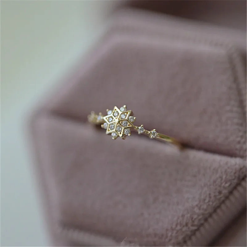 Damen Schneeflocken Ring Winter Gold