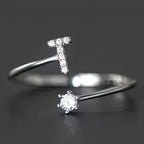 Bague initiale femme - lettre t