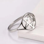 Holle damesring met de <span data-glossary-id="Etoile de David">Davidster</span> joods symbool in zilver