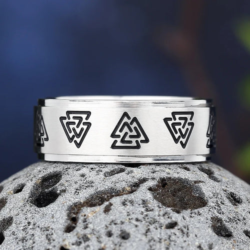 Meeste Vikingi stiilis Valknut sõrmus