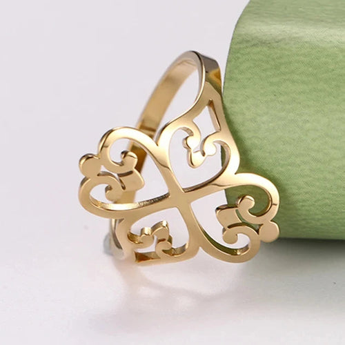Bague trèfle à quatre coeurs ajourée or