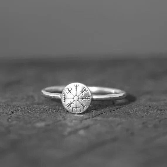 Prsten Viking Vegvisir od srebra