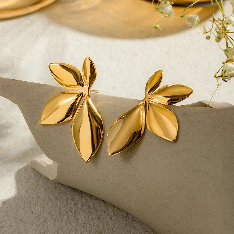 Orecchini a perno Fiori oro
