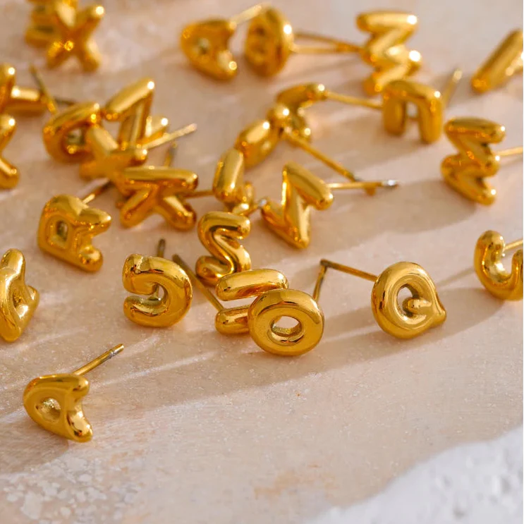Personalized earrings with initial