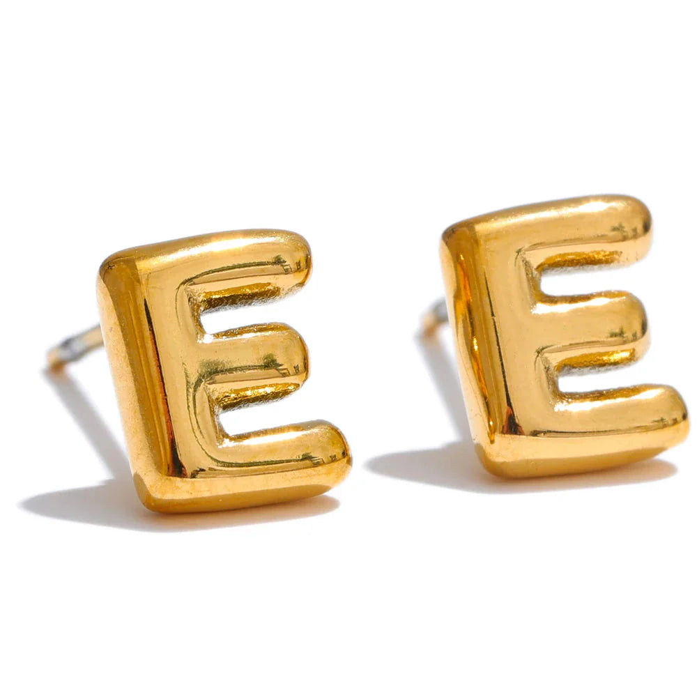 Personalized earrings with initial e