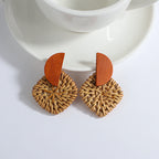 Bohemian Style Dangling Earrings with Natural Effect 