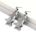Boucles d'oreilles pendantes en forme de requin gris