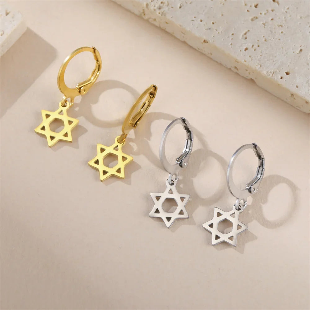 Dangling earrings for women with the symbolic Jewish Star of David 