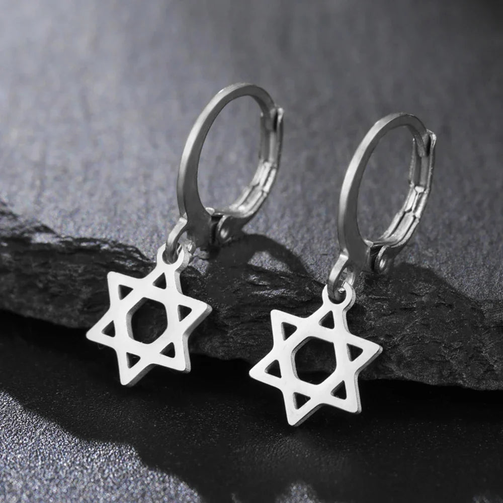 Dangling earrings for women with the symbolic Jewish Star of David in silver