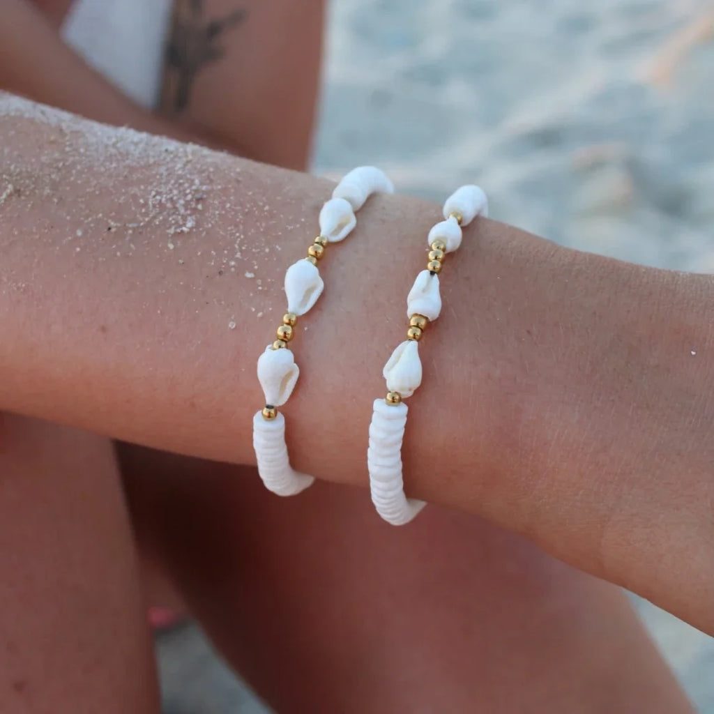 Bracelet avec coquillage Cauri et perles