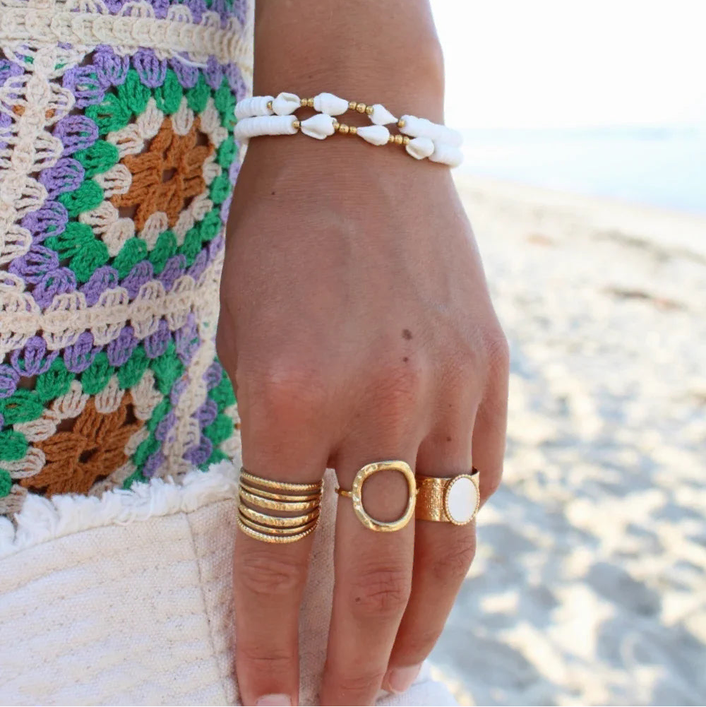 Bracelet avec coquillage Cauri et perles