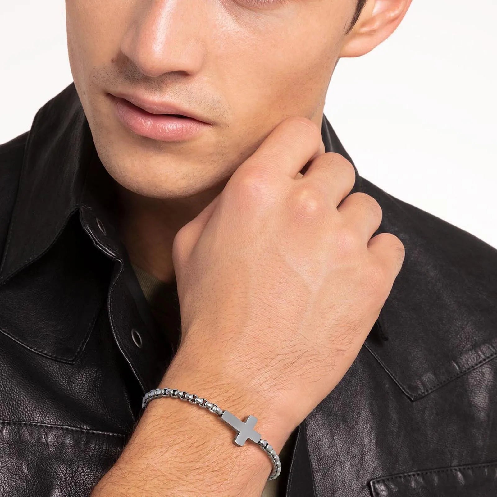 Bracelet avec croix horizontale