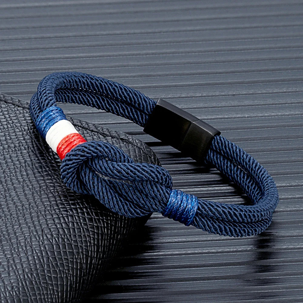 Bracelet avec noeud en corde bleu marine