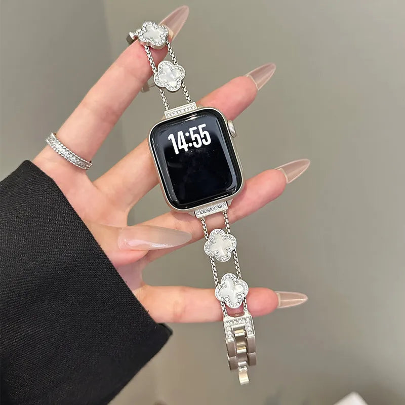 Apple Watch asendusrihm - hõbedane ristikujundus