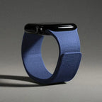 Cinturino di ricambio per Apple Watch in silicone magnetico blu