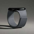 Cinturino di ricambio per Apple Watch in silicone magnetico grigio
