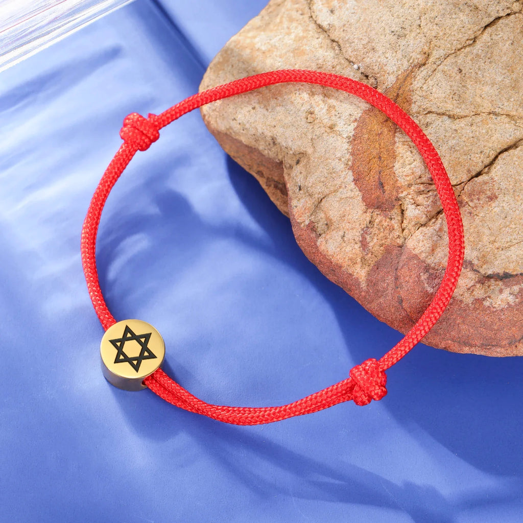 Náramok z lana so židovským symbolom červená a zlatá <span data-glossary-id="star_of_david">hviezda Dávida</span>