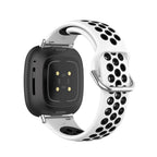 Силиконова каишка за часовник Fitbit Versa 3, Versa 4, Sense 1 и Sense 2 бяла и черна
