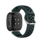 Силиконова каишка за часовник Fitbit Versa 3, Versa 4, Sense 1 и Sense 2 зелена и черна