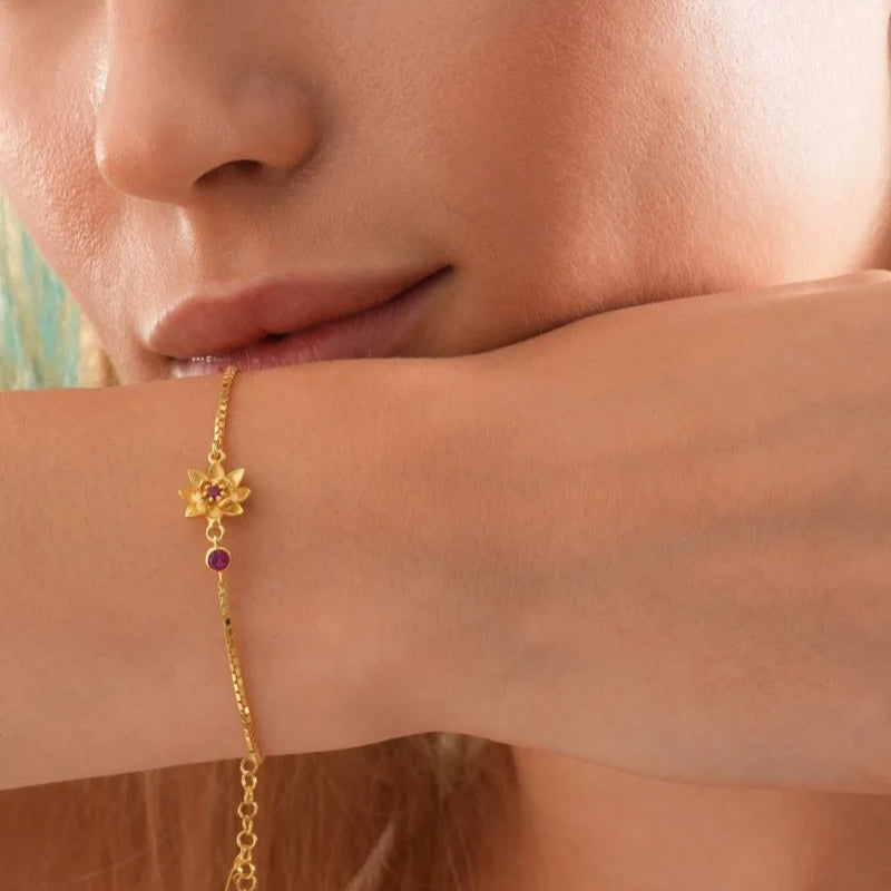 Bracelet Fleur avec Zircon Pierre de Naissance