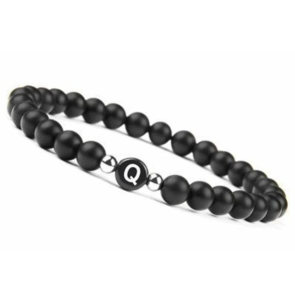 Bracelet noir initiale q