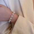 Bracciale perle stile contemporaneo bianco