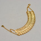 Arab muszlim női <span data-glossary-id="bracelet">karkötő</span>