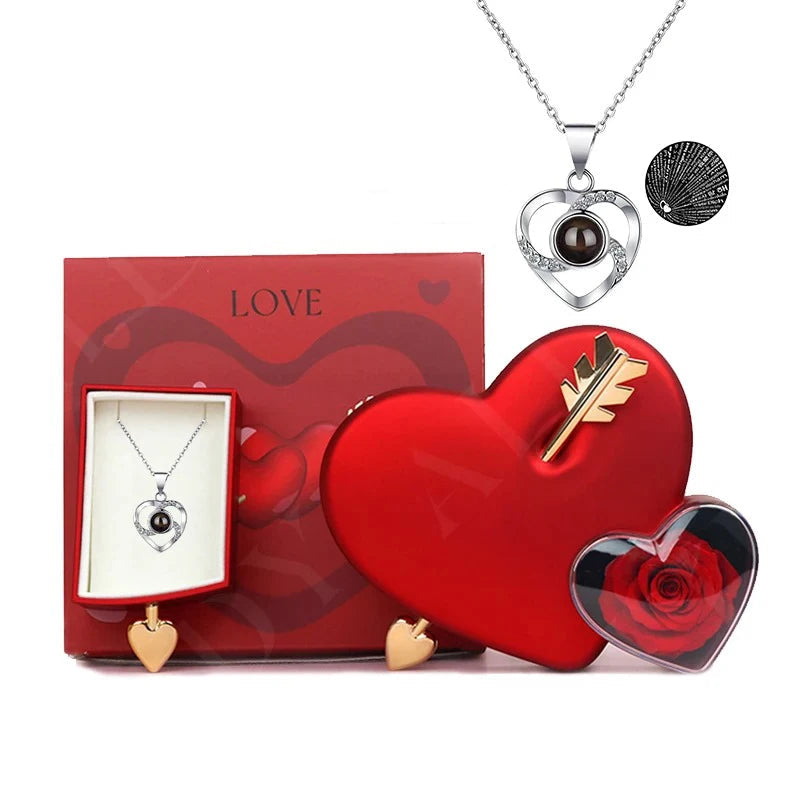 Cofanetto Amore Eterno con Rosa e Collana 