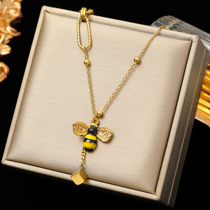 Collana con pendente a forma di ape per donna 