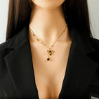 Collana con pendente a forma di ape per donna 