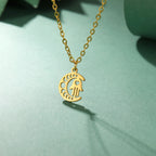 Collier avec pendentif islamique croissant de lune et main de Fatma arabe or
