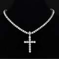 Collier avec pendentif croix éclat argenté ou doré argent