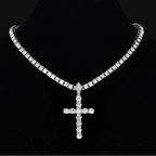 Collier avec pendentif croix éclat argenté ou doré argent