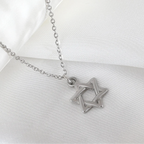 Collier avec pendentif de l'étoile de David symbolique juive argent