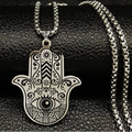 Men's necklace with pendant for protection against the evil <span data-glossary-id="oeil">eye</span> and Arab Fatma hand