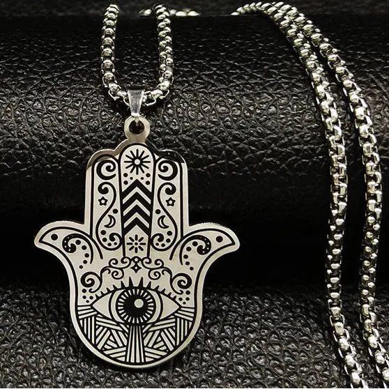 Men's necklace with pendant for protection against the evil <span data-glossary-id="oeil">eye</span> and Arab Fatma hand