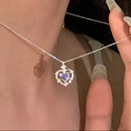 Collier avec pendentif double coeur pierre de lune