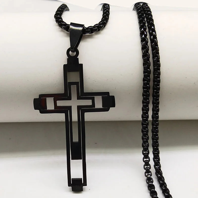 Collier avec pendentif double croix noir
